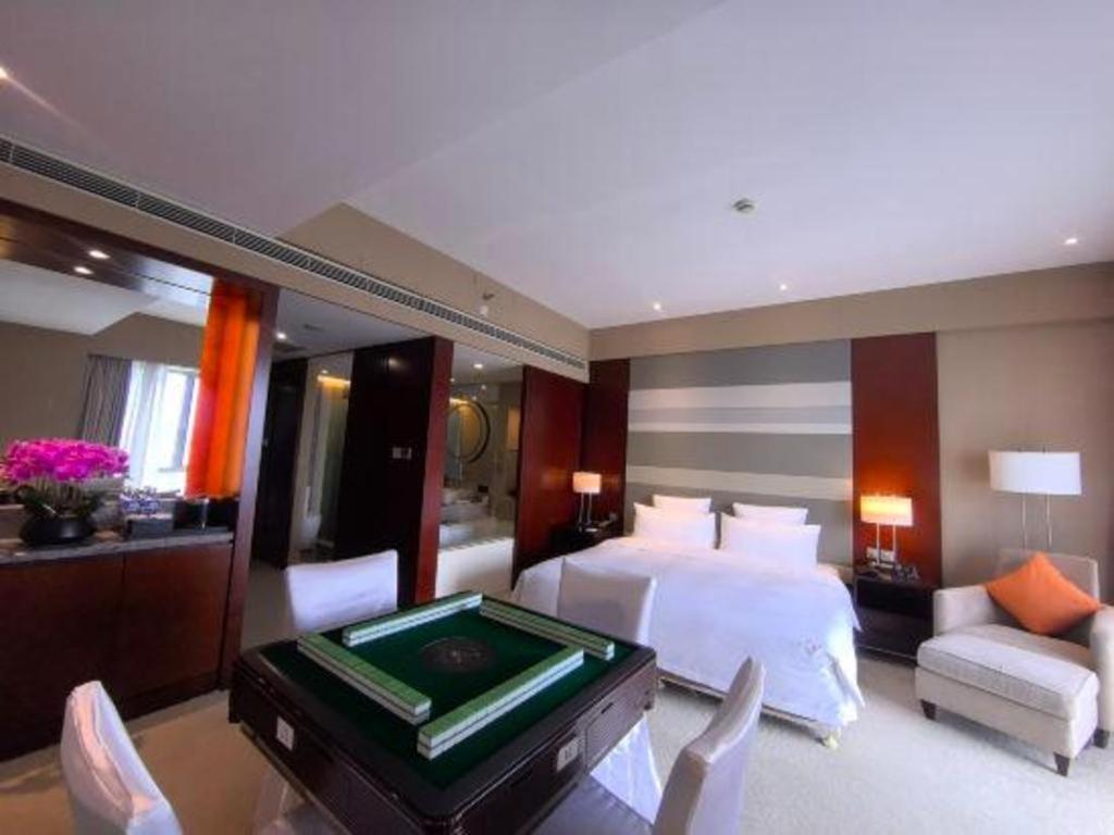 The Qube Shanghai Nanqiao Екстериор снимка